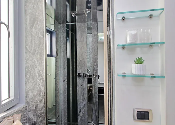 Colosseo Nei Fori Imperiali By Luxury Getaways